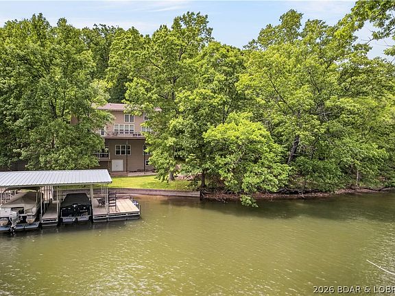 3rd image of 27790 Pershing Dr
