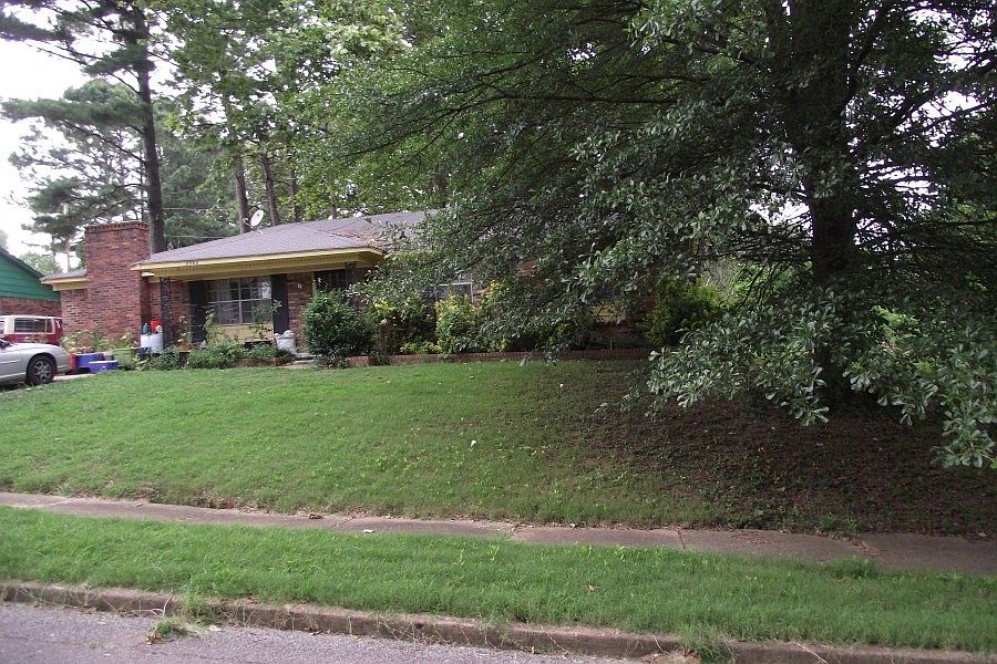 2nd image of 2882 Sky Ridge Dr