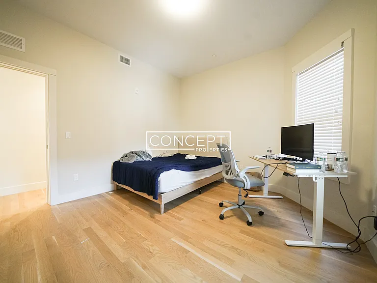 56-58 John F Kennedy St #4 — Photo 26