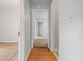22 N Lake Ave APT 1, Troy, NY 12180