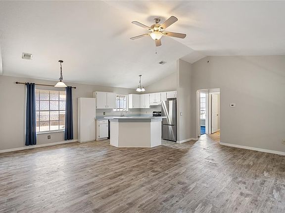 5th image of 9848 PINEY POINT CIRCLE