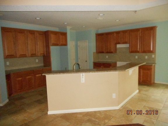 5th image of 164 Camden Cay Dr