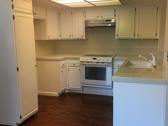 4th image of 5959 Corte Cerritos