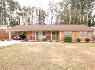 2902 Heather Dr, East Pt, GA 30344