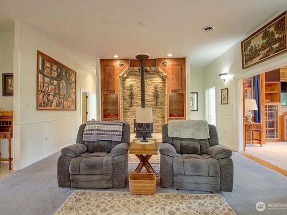 3rd image of 21214 Wildwood Place
