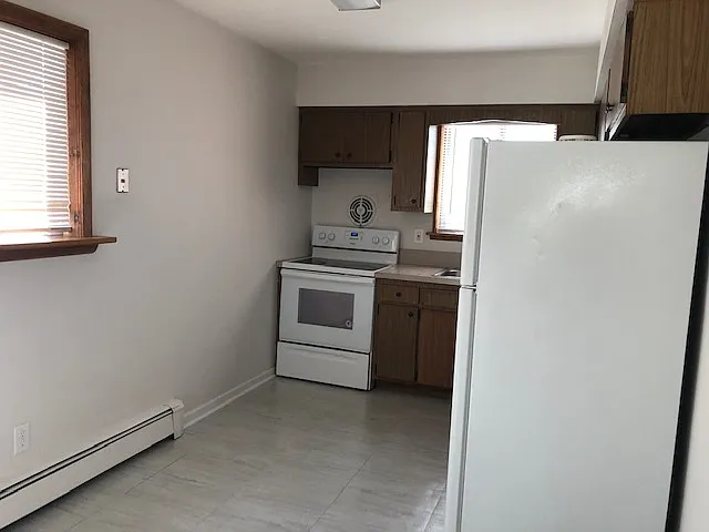 8 Amity St #1