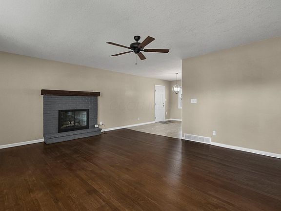 5th image of 139 Greer Dr E