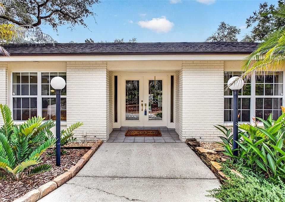 1st image of 513 GARRARD DRIVE