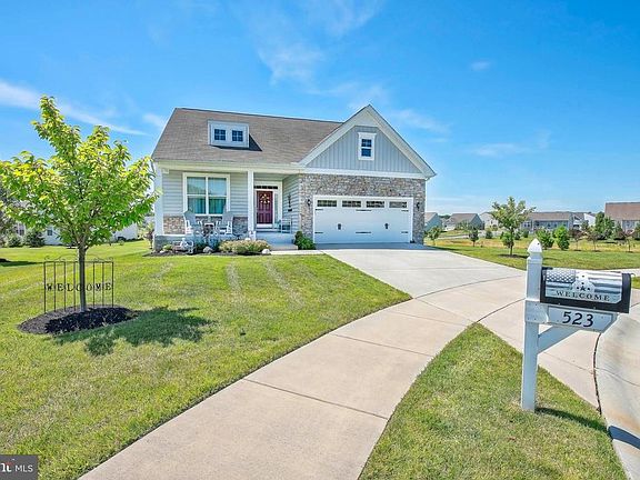 2nd image of 523 Sweetspire Ct