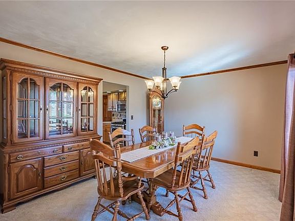 4th image of 9961 Buckingham Pl