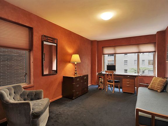 4th image of 935 3rd Ave #4D