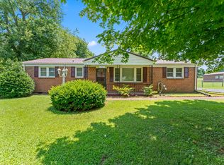 2001 Westwood Dr, Columbia, TN 38401