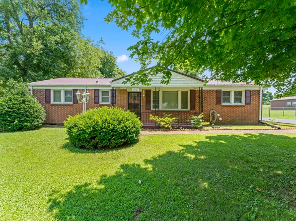 2001 Westwood Dr, Columbia, TN 38401