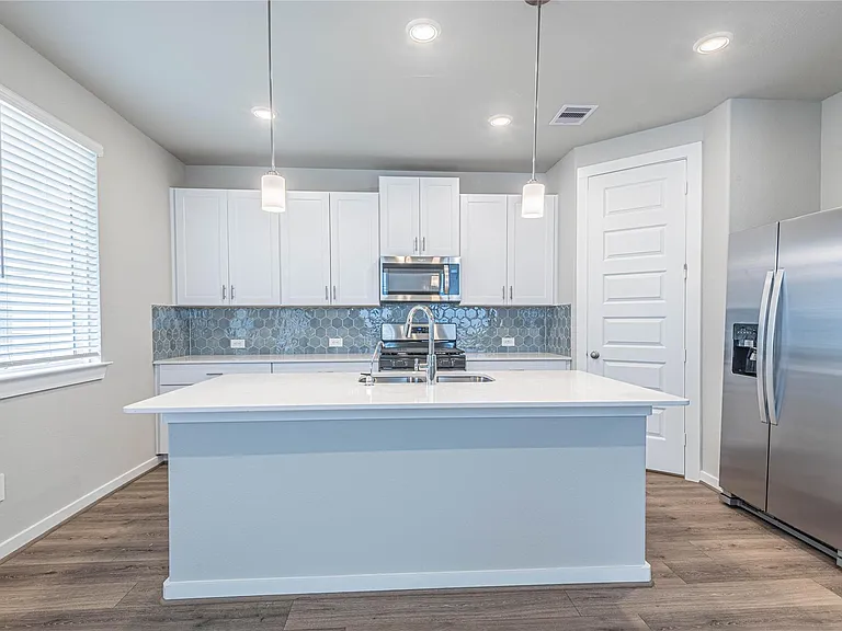 4109 Fig Grove St — Photo 6
