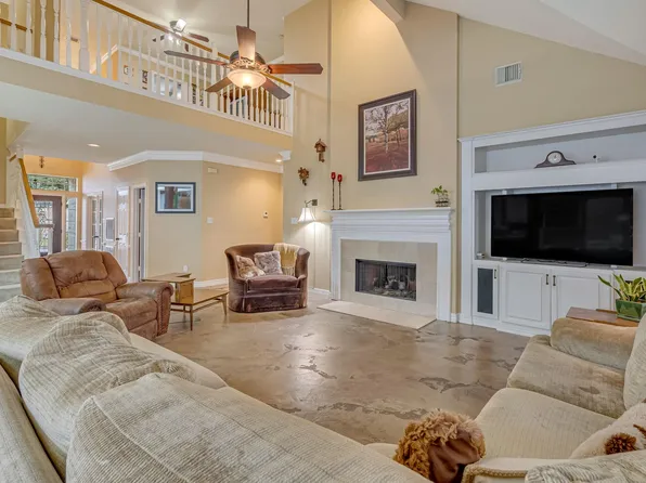 2443 Riverway Oak Dr, Kingwood, TX 77345