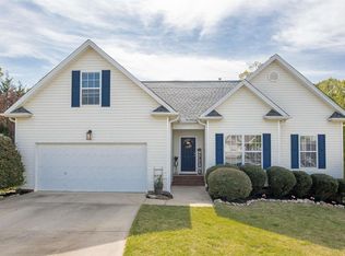 515 Walkingstick Way, Simpsonville, SC 29680