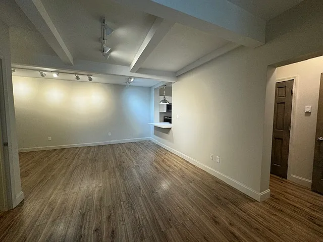 780 Farmington Ave #A — Photo 5