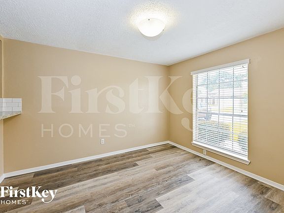 4th image of 1518 Washington Dr