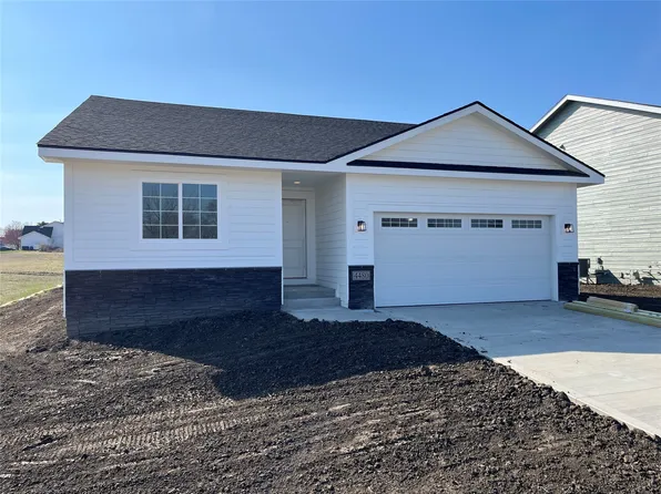 4480 SW 23rd St, Des Moines, IA 50321
