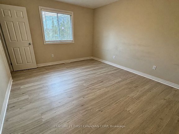 5th image of 994 Marigold St