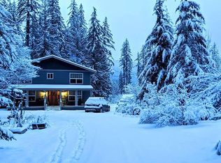 7688 Silver Lake Rd, Maple Falls, WA 98266