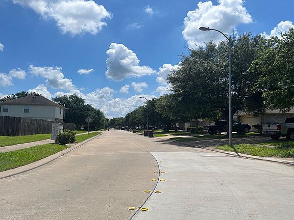 5th image of 20823 Baron Bend Ln