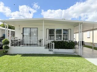 5221 SW 25th Ave, Davie, FL 33312