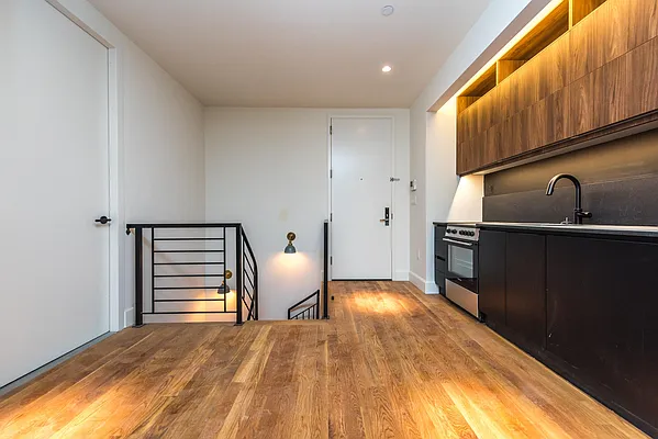 Rented by Nooklyn NYC LLC | media 47