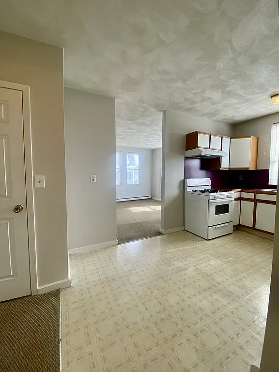 1 bed, 600 sqft, $2,200 — Photo 2