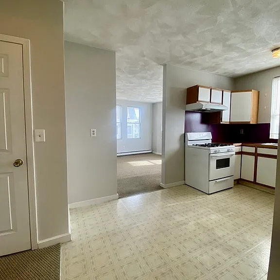 594 Somerville Ave #2B — Photo 2