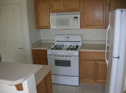 4th image of 4036 Smokey Fog Ave #1