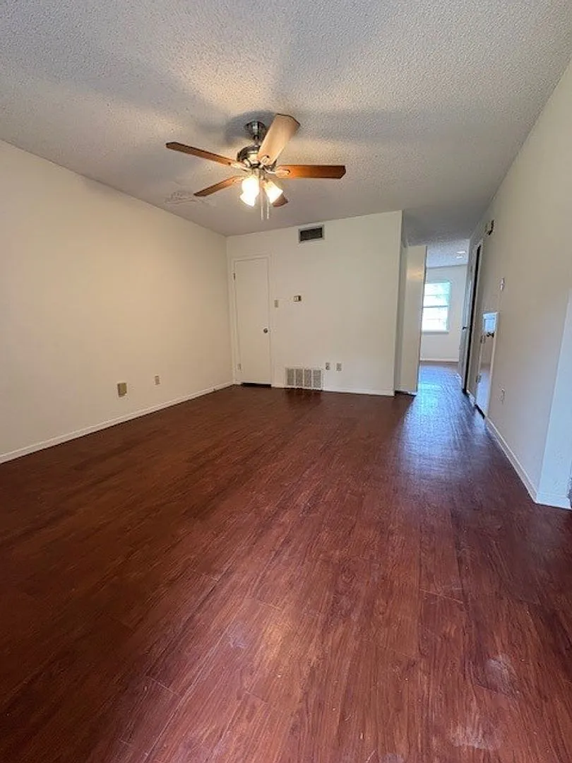 1226 Baylor Ave #119 — Photo 3