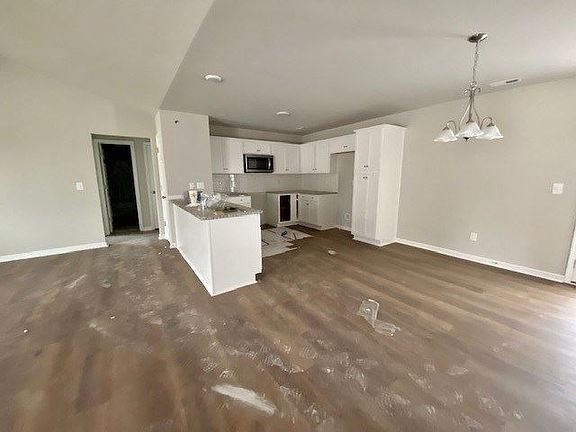 4th image of 202 Highland Park Dr