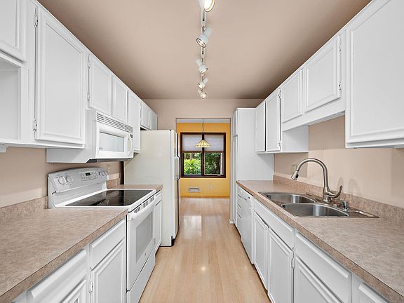 2nd image of 184 Birnamwood Dr
