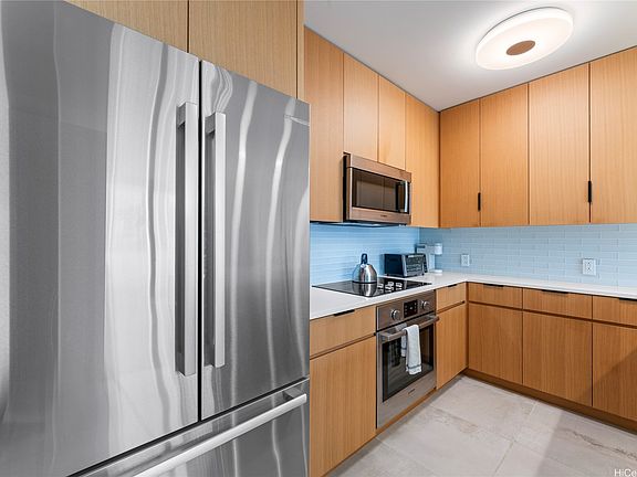3rd image of 1388 Kapiolani Blvd #1511