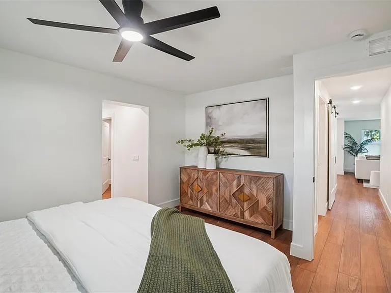 3123 W La Salle St — Photo 19