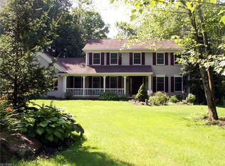 715 Deep Woods Dr, Aurora, OH 44202