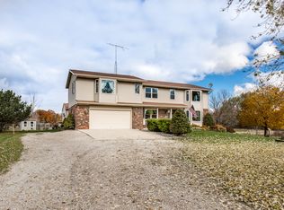 5830 Neuman Rd, Saint Clair, MI 48079