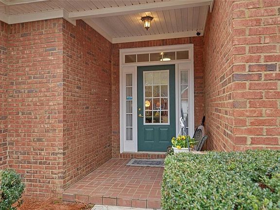 3rd image of 926 Brenau Point Dr