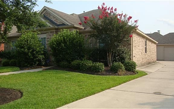 Rare find detached garage