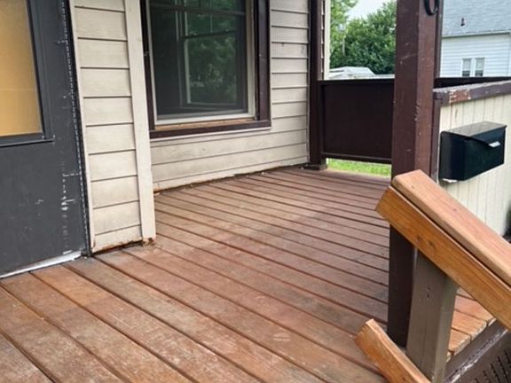 3rd image of 9706 Larnder Ave