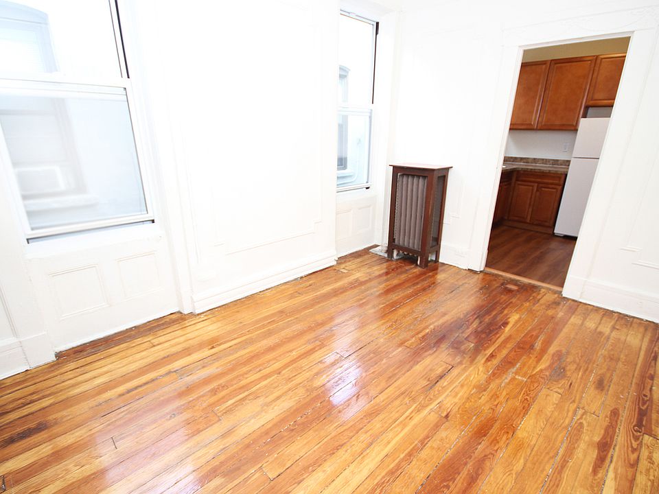 1st image of 31-33 30th St #4