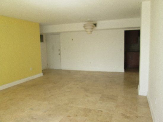 3rd image of 2841 NE 163rd St APT 312