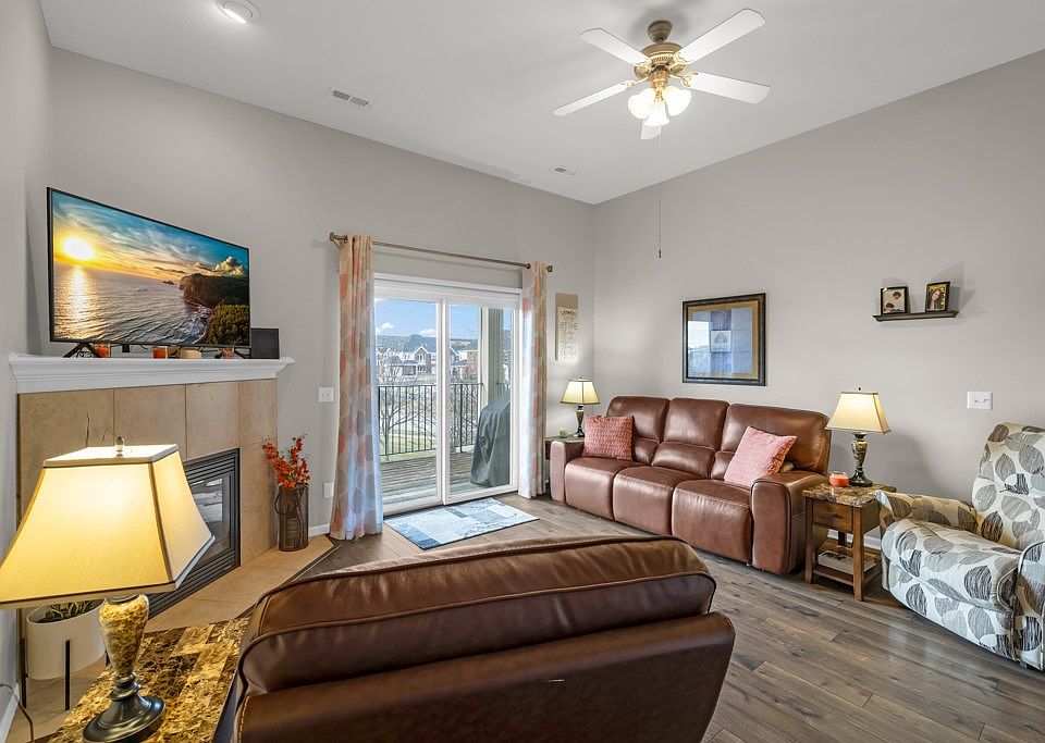 1st image of 6350 Coachlight Dr Unit 1306