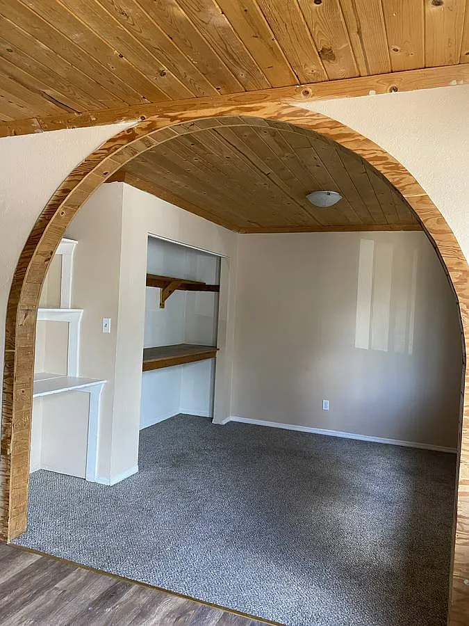 520 S Verde St — Photo 2