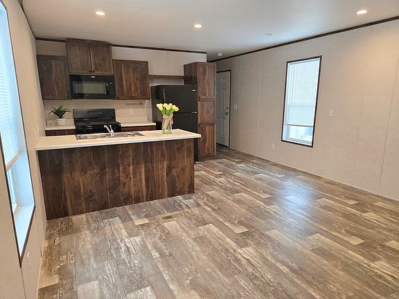 5th image of 2121 Panhandle Rd #69