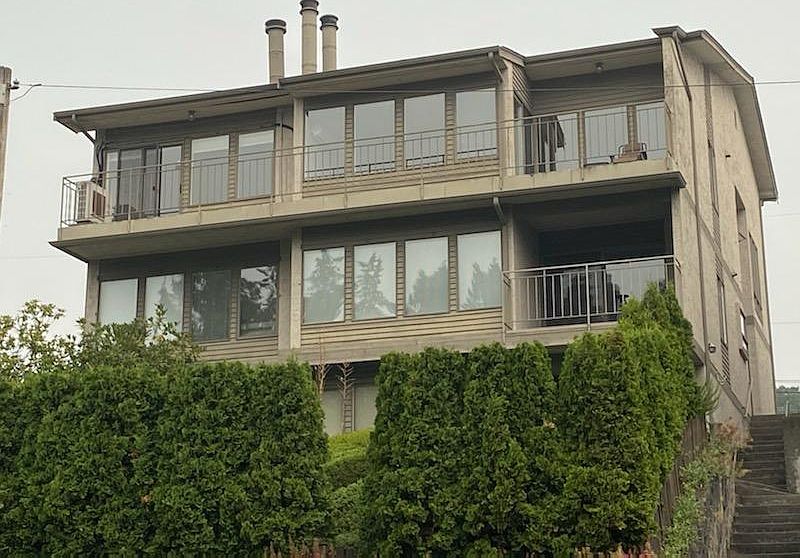 1st image of 7418 E Green Lake Dr N