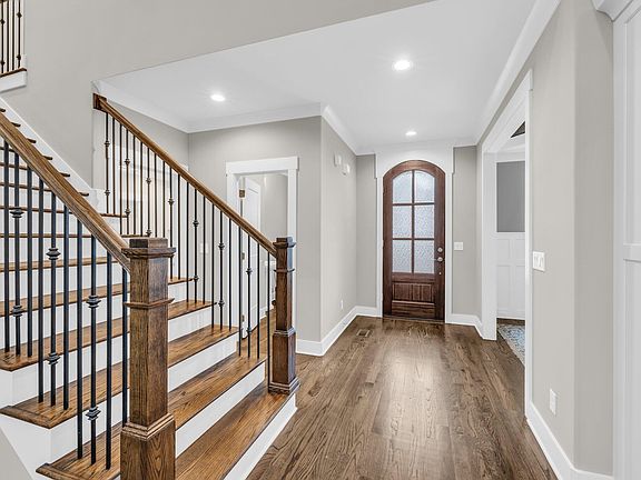 3rd image of 9775 Trestle Cir