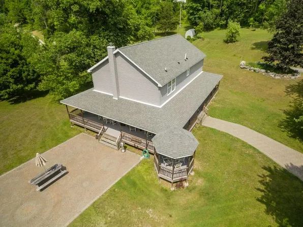 7 Townsend Rd, Lagrangeville, NY 12540
