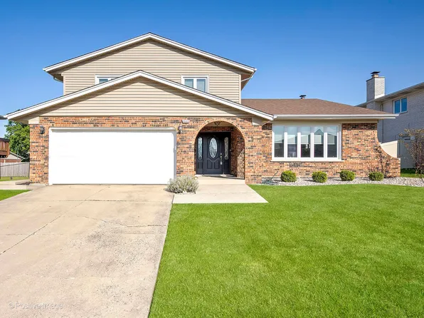 15413 Cherry Ln, Oak Forest, IL 60452